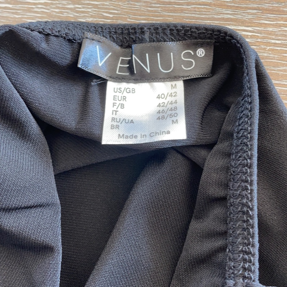 Black Venus Top - Picture 8 of 9